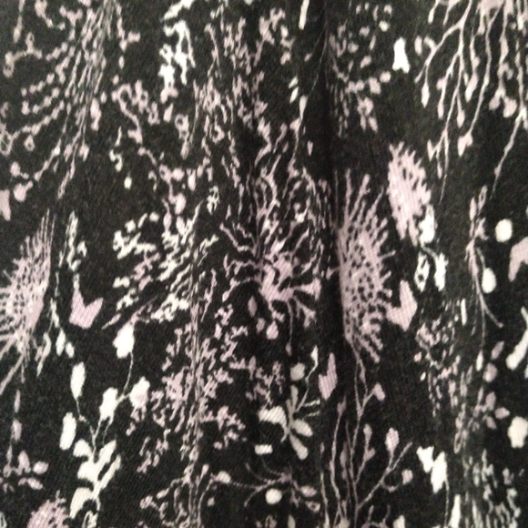 Irregular hem long sleeve fashion top - Picture 2 of 5